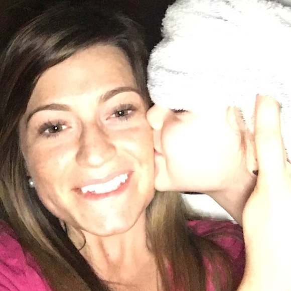 Meet your Posher, Suzanne - Picture 2 of 4